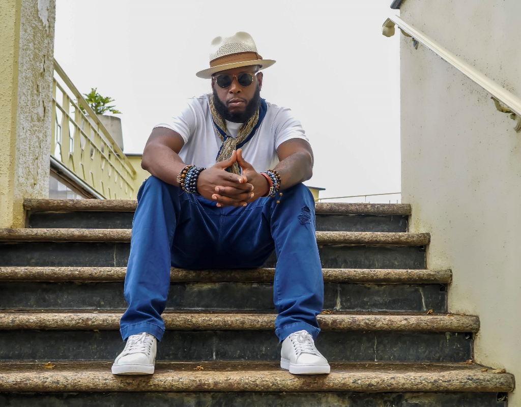 Talib Kweli with Live Band